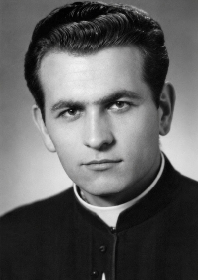 Pamiętamy - 33. rocznica śmierci ks. kan. Andrzeja Chęć